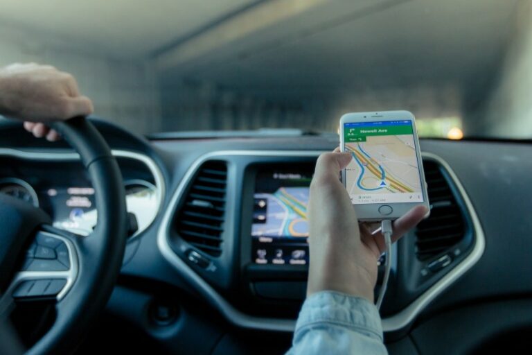 تطبيقات GPS للاستخدام بدون الإنترنت